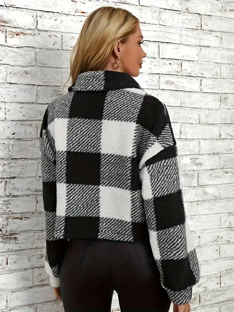 Women's warm checked jacket with wide collar