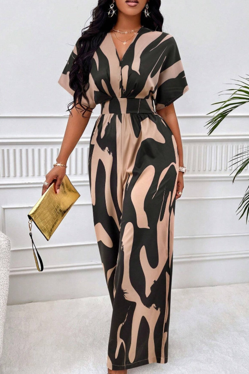 Women's Jumpsuit - V-Neck - Short Sleeve - Wide Leg - Cinched Waist - Lightweight