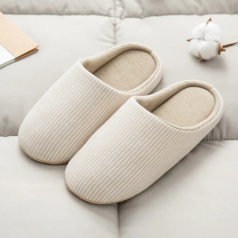 Women's non-slip fluffy house slippers