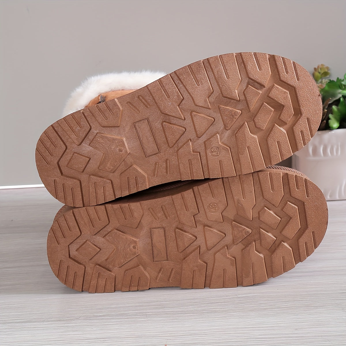 Women's stylish mid-top fleece and padded plush boots with bow knot