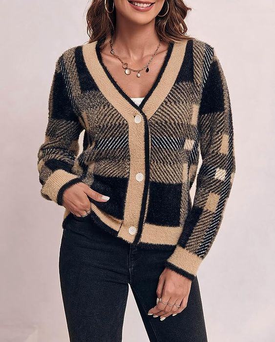 Women’s Cardigan – V-Neck Button Front – Long Sleeve Knit – Geometric Plaid Pattern