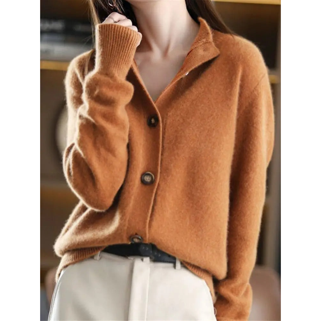 Women's retro long sleeve sweater with button closure