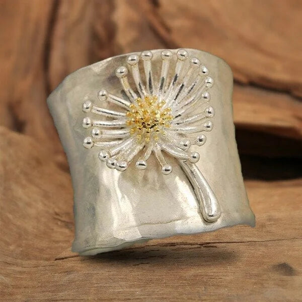 Hammered Texture Embossed Dandelion Design Ring