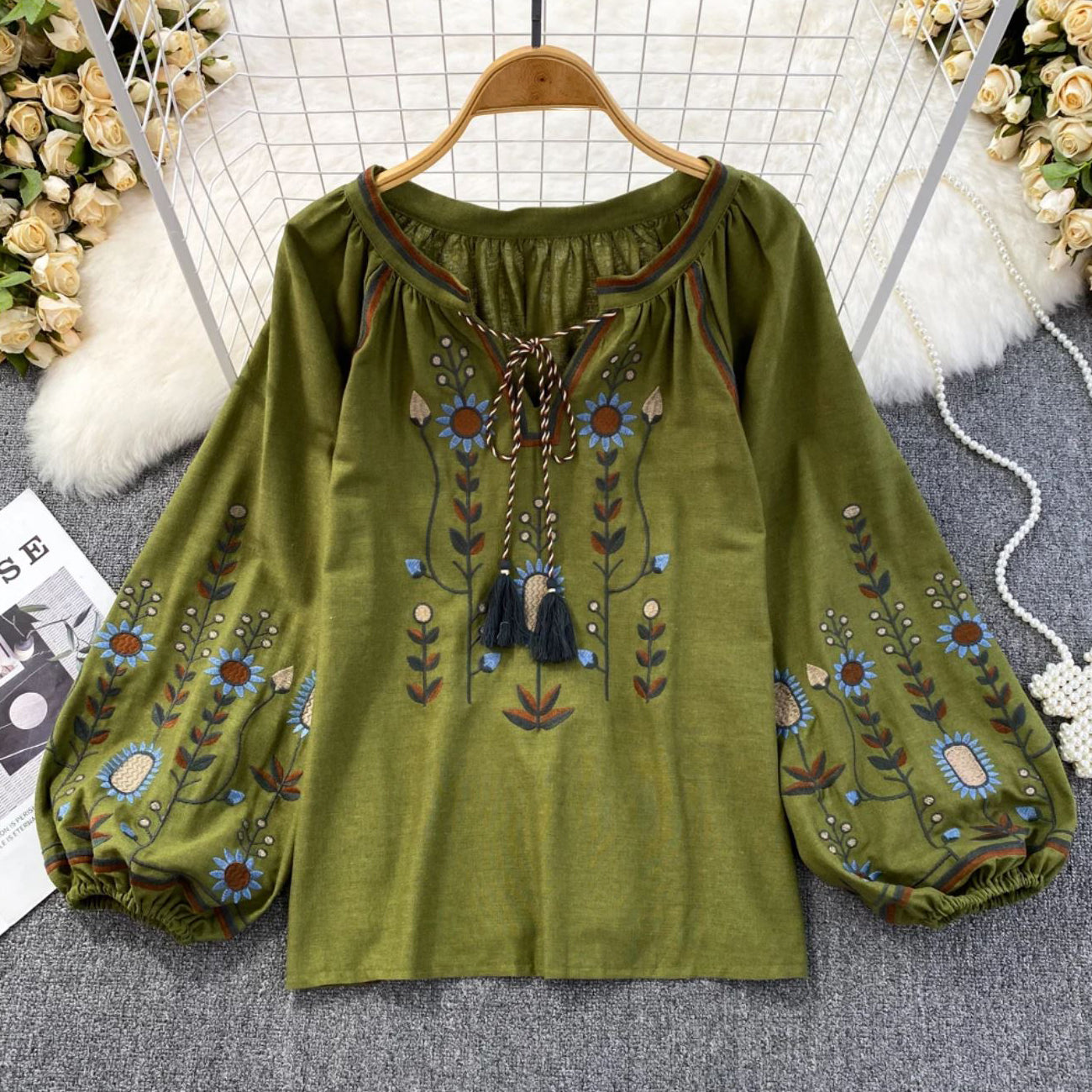 Women's retro loose boho tassel balloon sleeve round neck top