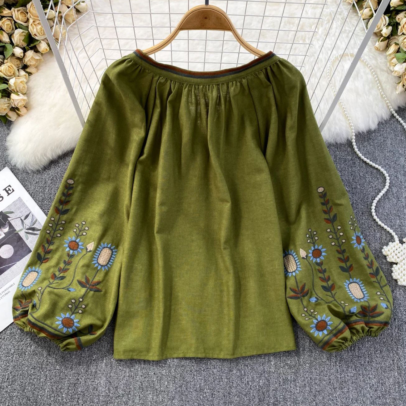 Women's retro loose boho tassel balloon sleeve round neck top