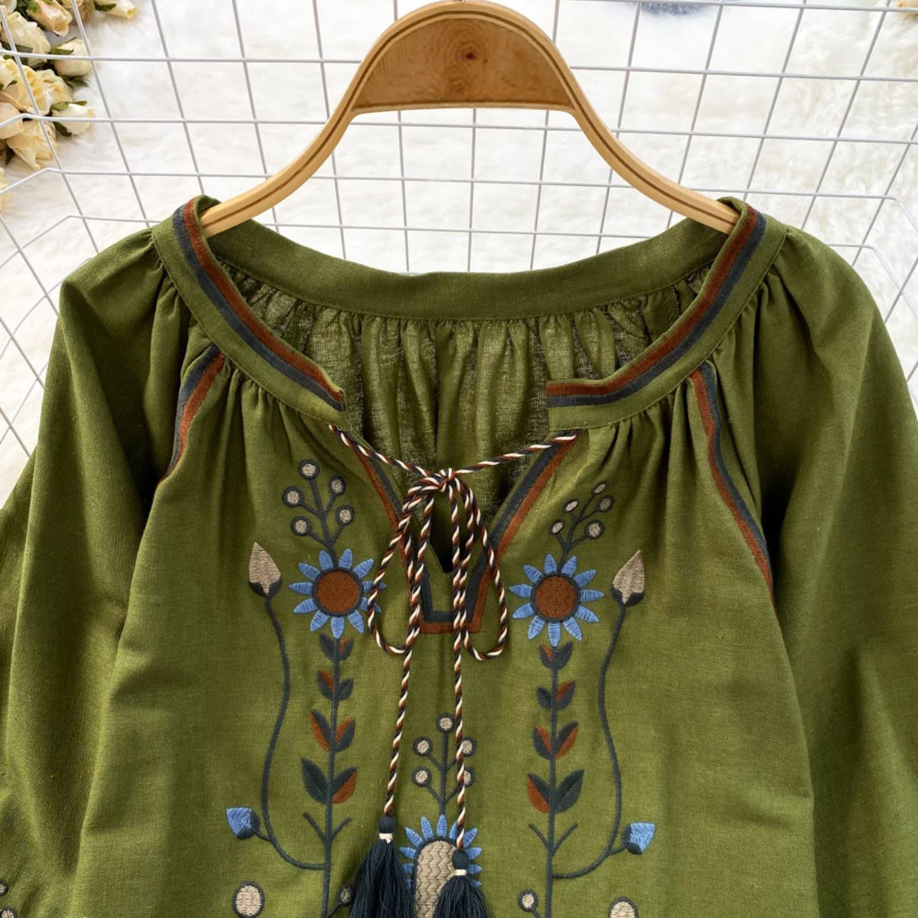 Women's retro loose boho tassel balloon sleeve round neck top