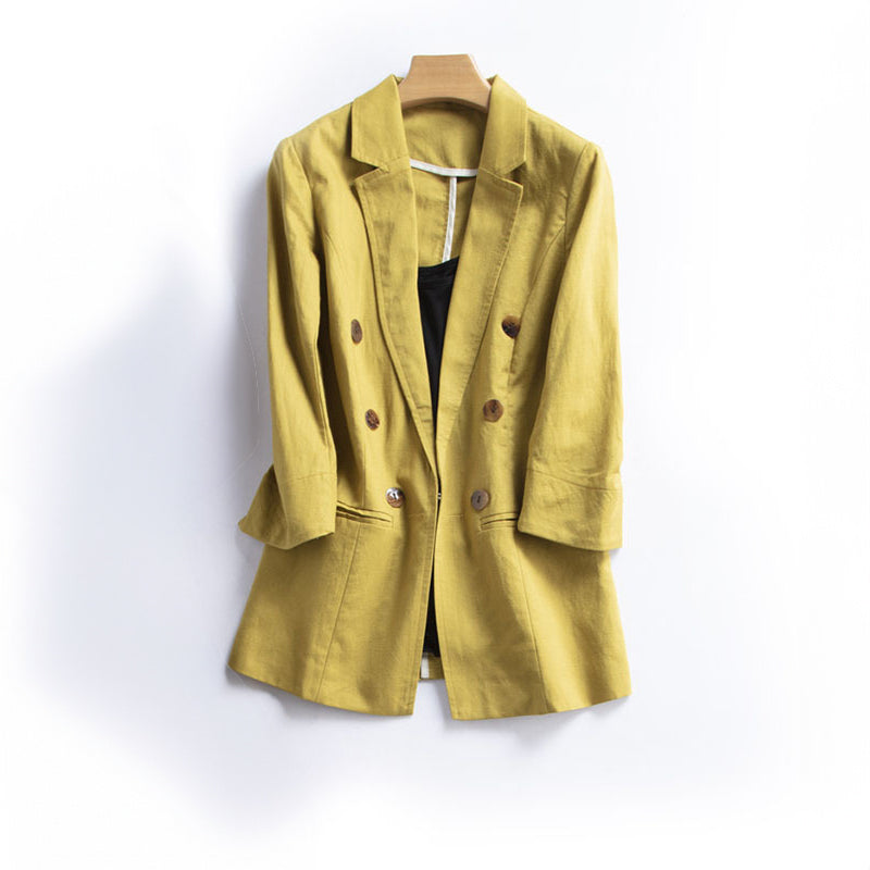Women's 3/4 blazer with button closure