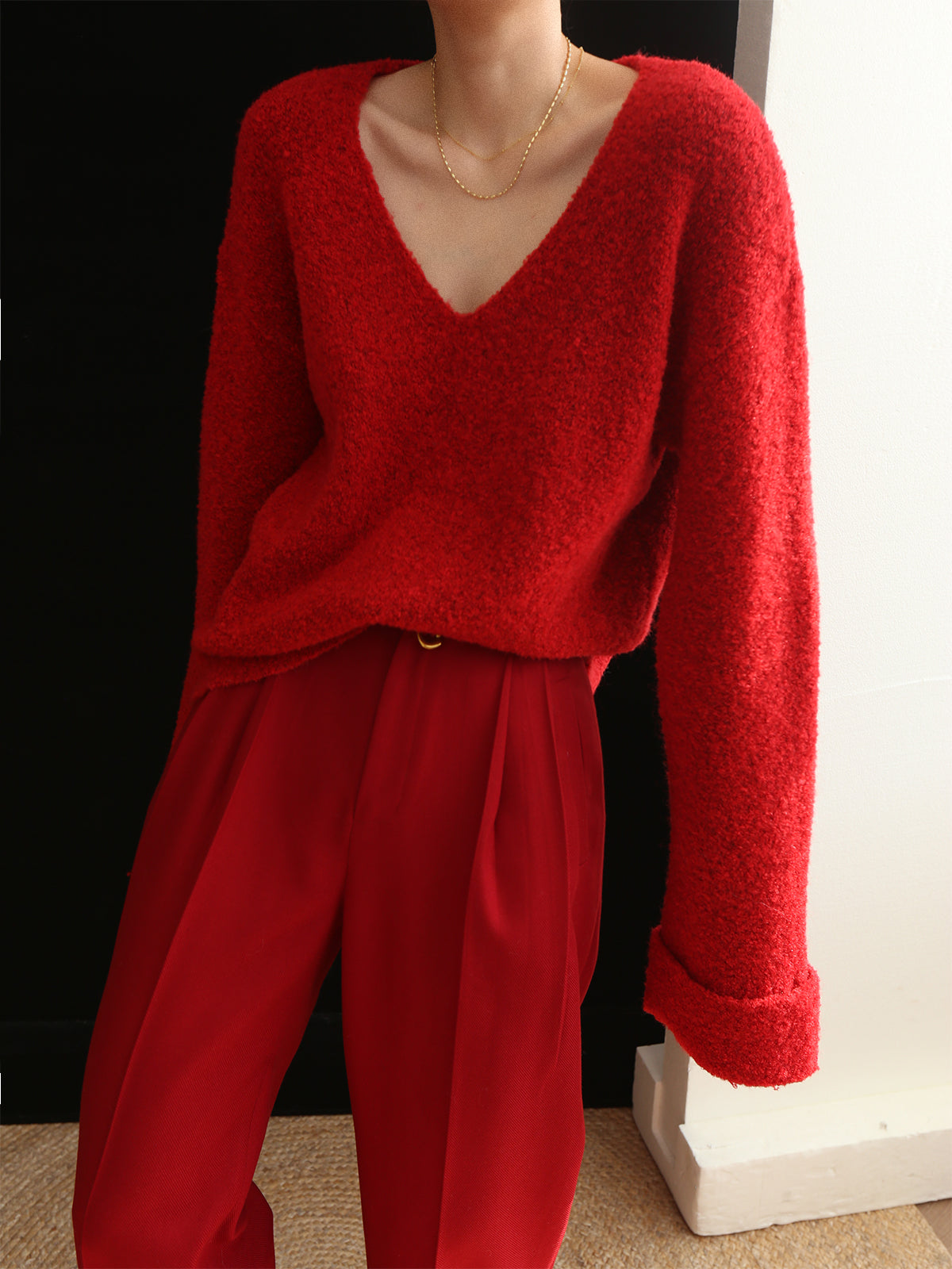 Women's knit solid v neck long sleeve sweater