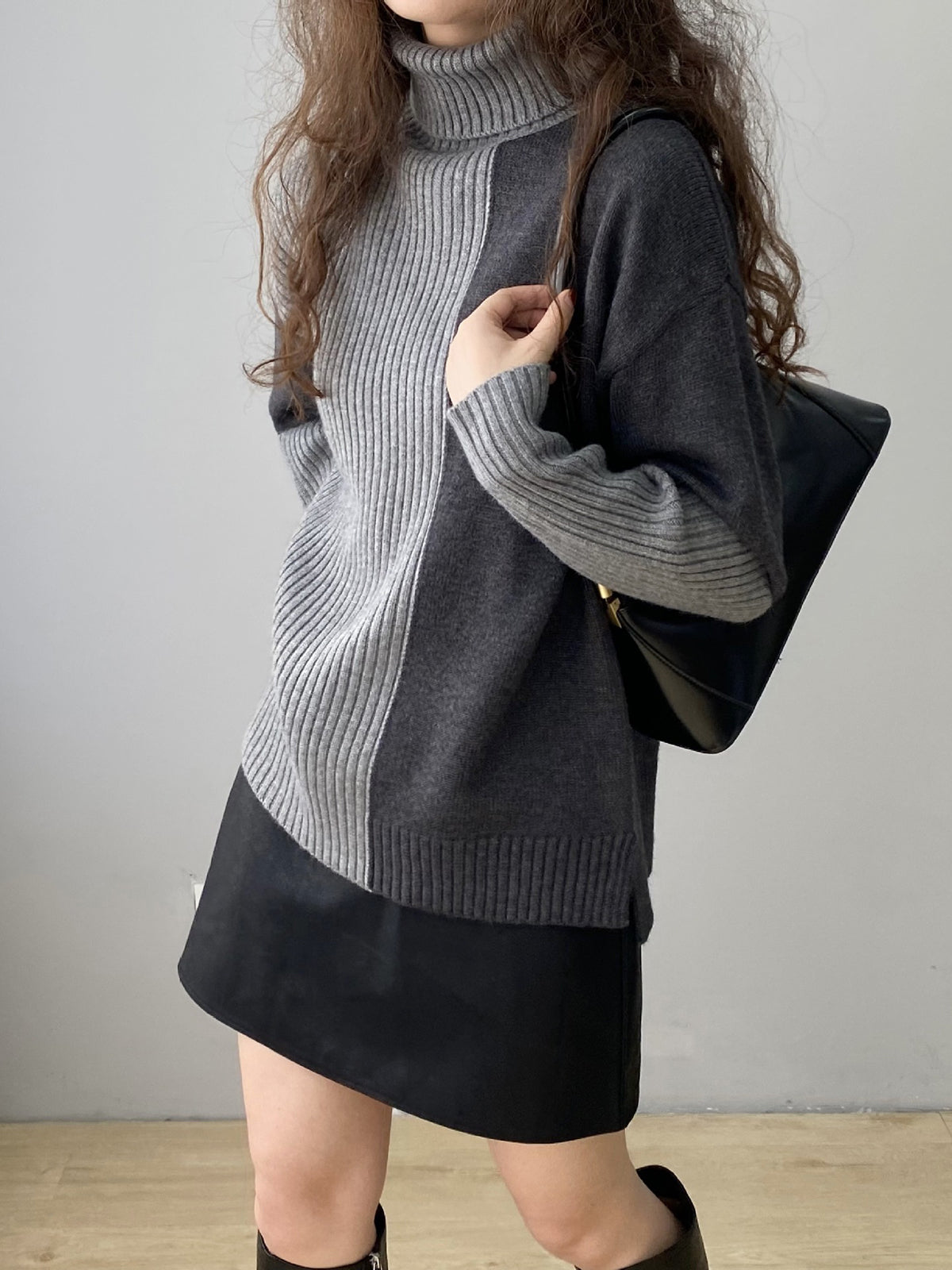 Women's two tone colorblock high neck ribbed knit sweater