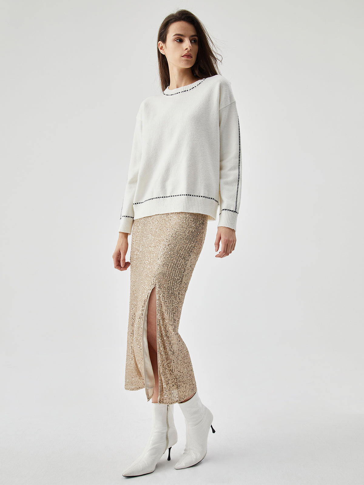 Women's knit contrast trim crew neck sweater