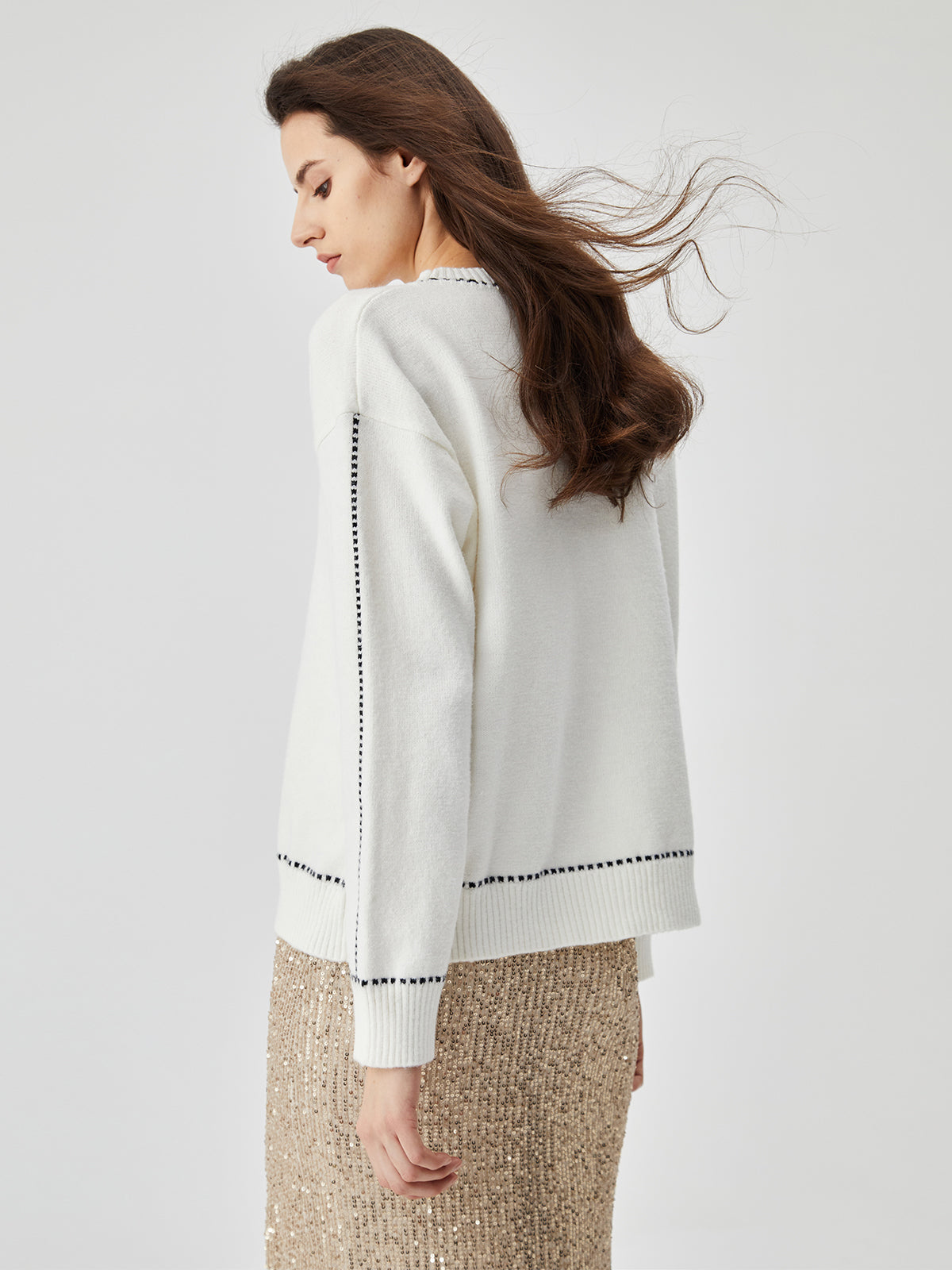 Women's knit contrast trim crew neck sweater