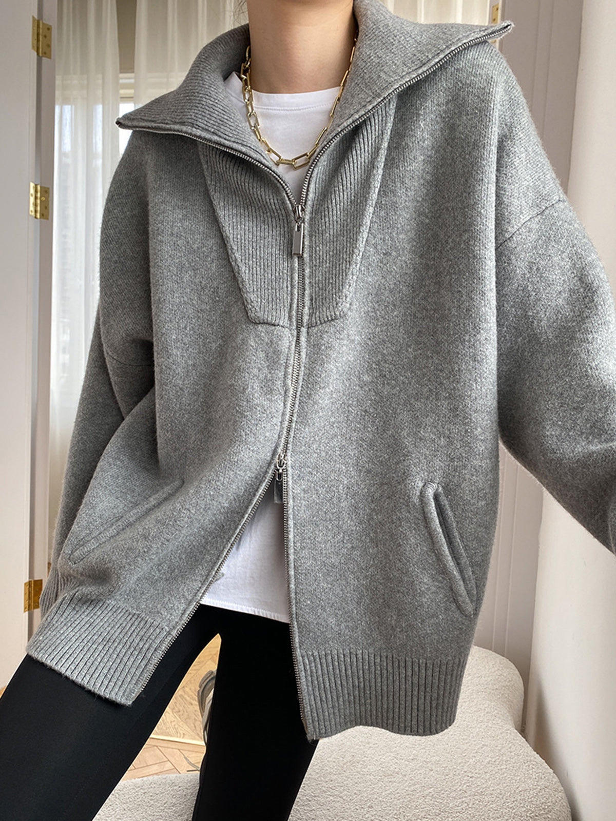 Women's oversized open collar cardigan with front pocket