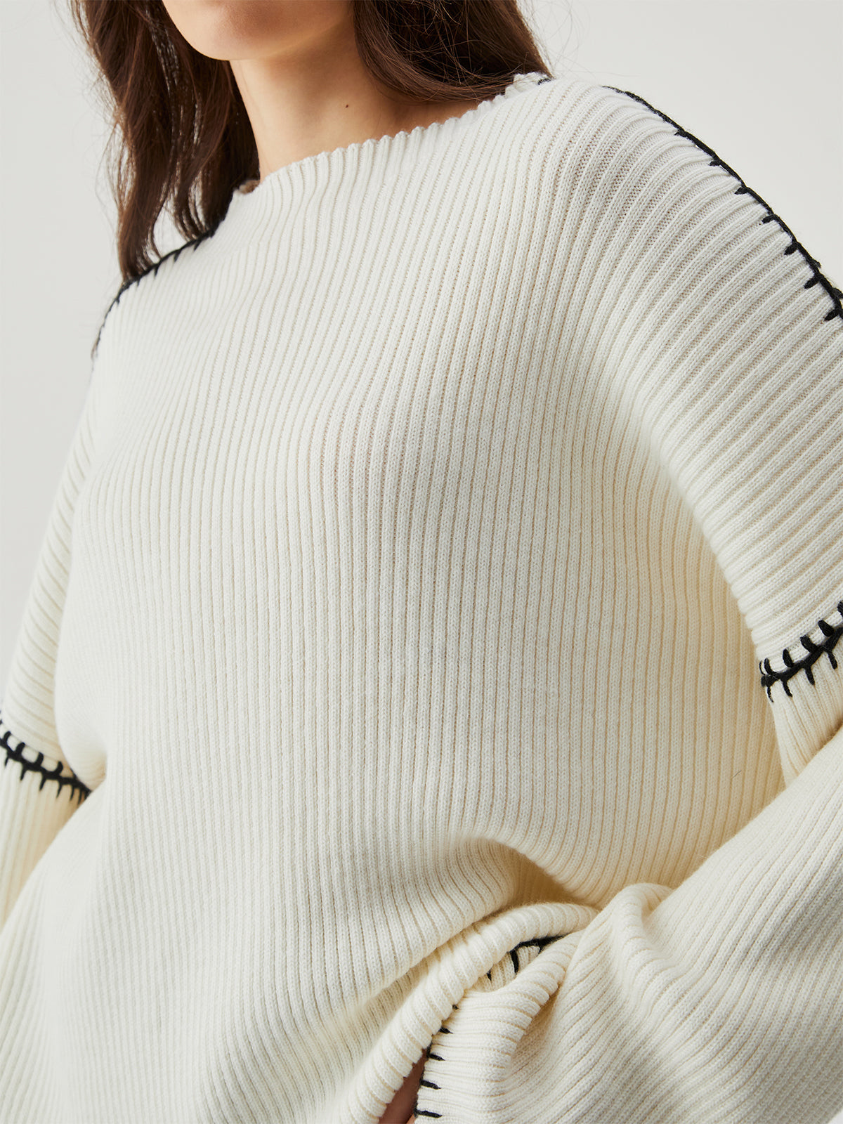 Women's loose contrast trim sweater
