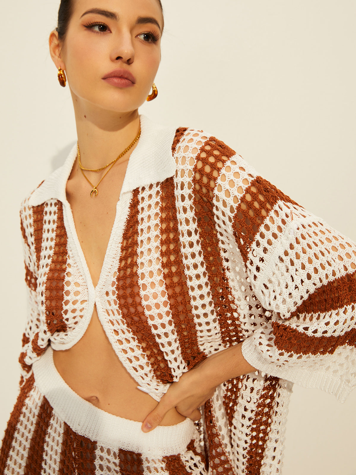Women’s Crochet Knit Set – Relaxed Fit – Wide-Leg Pants – Breezy V-Neck Top
