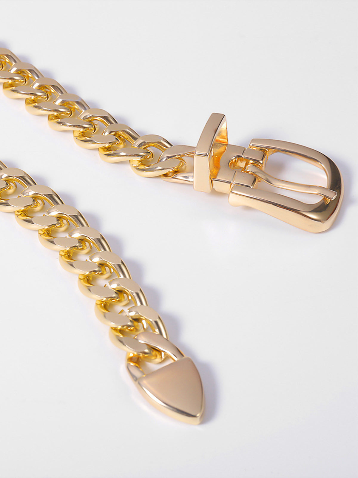 Keona - golden waist chain belt