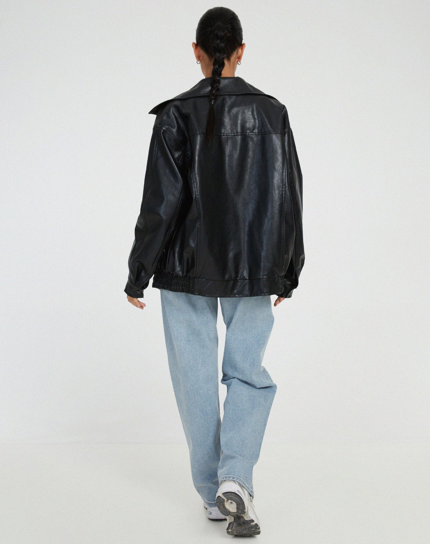 Women’s Leather Jacket – Oversized Fit – Zipper Front – Hip Length – Casual Outerwear