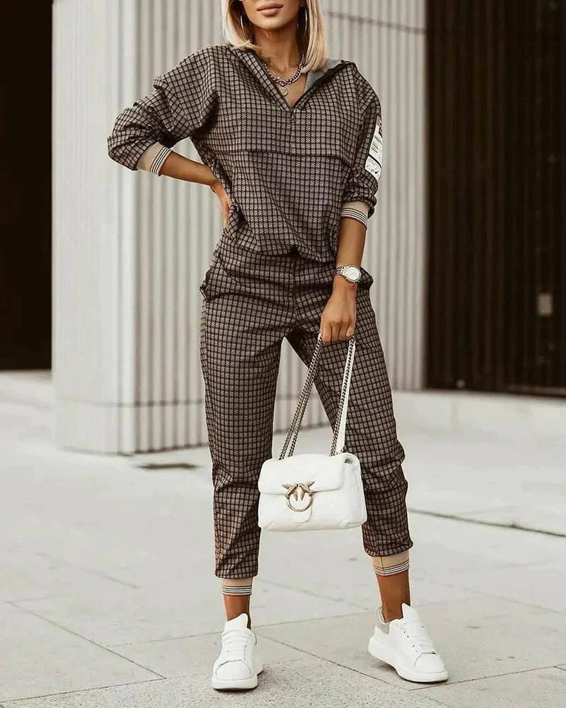 Jani - Comfortable and modern tracksuit