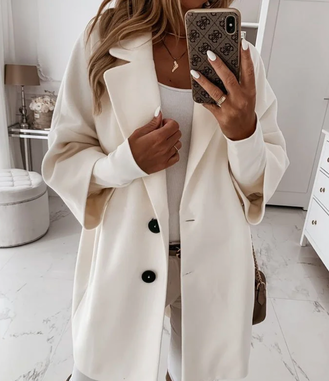 Women's stylish long loose coat for autumn with button