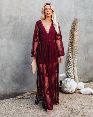 Luxury Lace Maxi Dress for Elegant Occasions