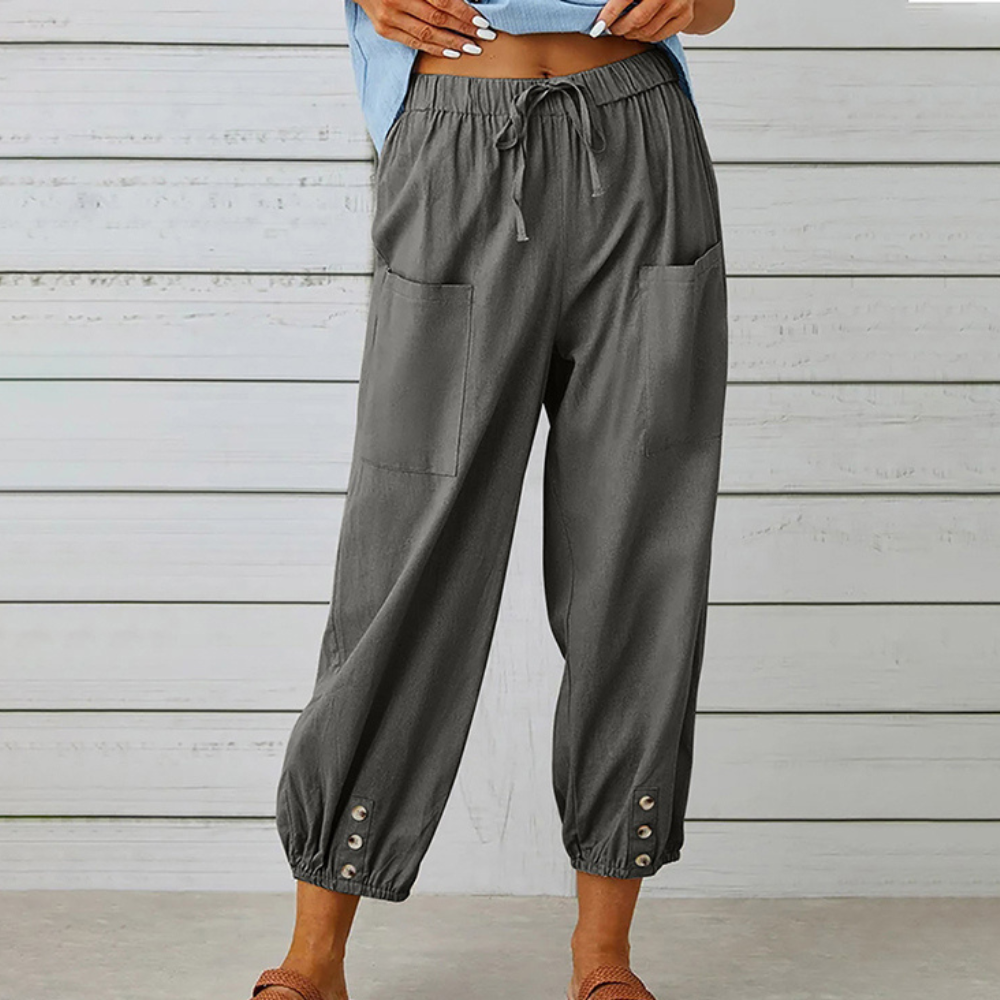 Women's Cropped Pants - Loose Fit - Elastic Waist with Drawstring - Pocket Detail