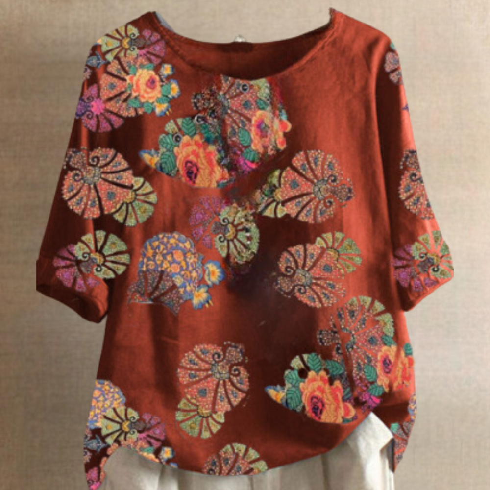 Women's casual short sleeved t shirt with digital printing