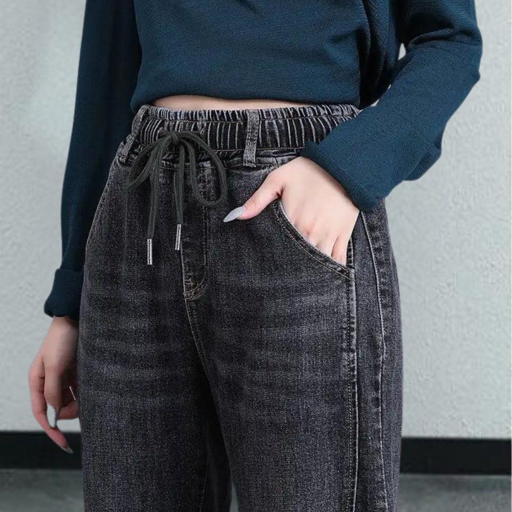 Harem pants with slim waist and cuff design for women