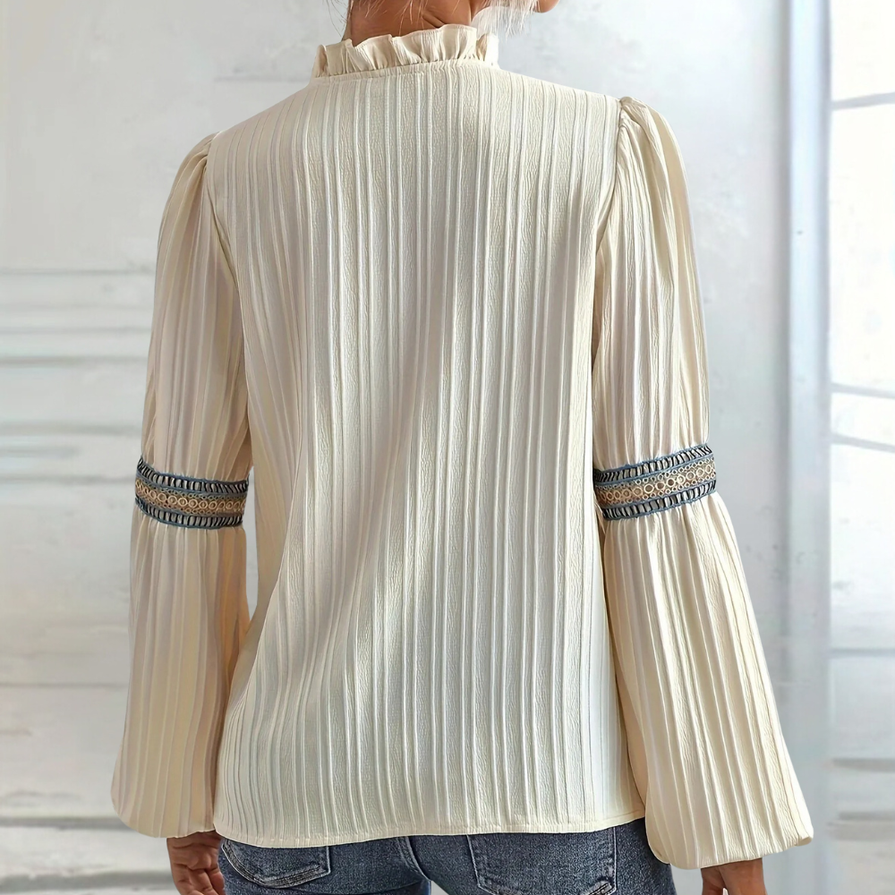 Women's v-neck shirt with lantern sleeves