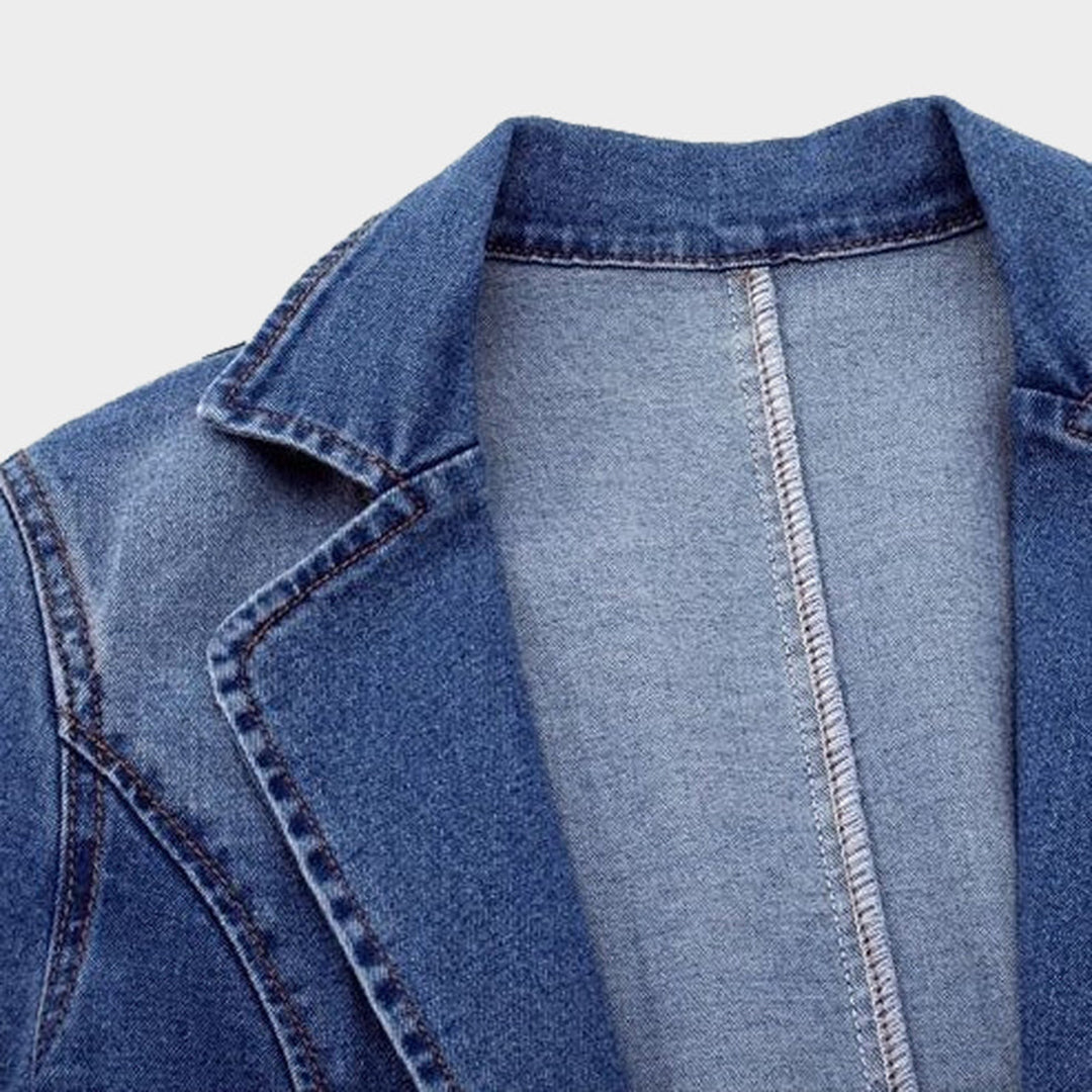 Slim fit solid color denim jacket for women