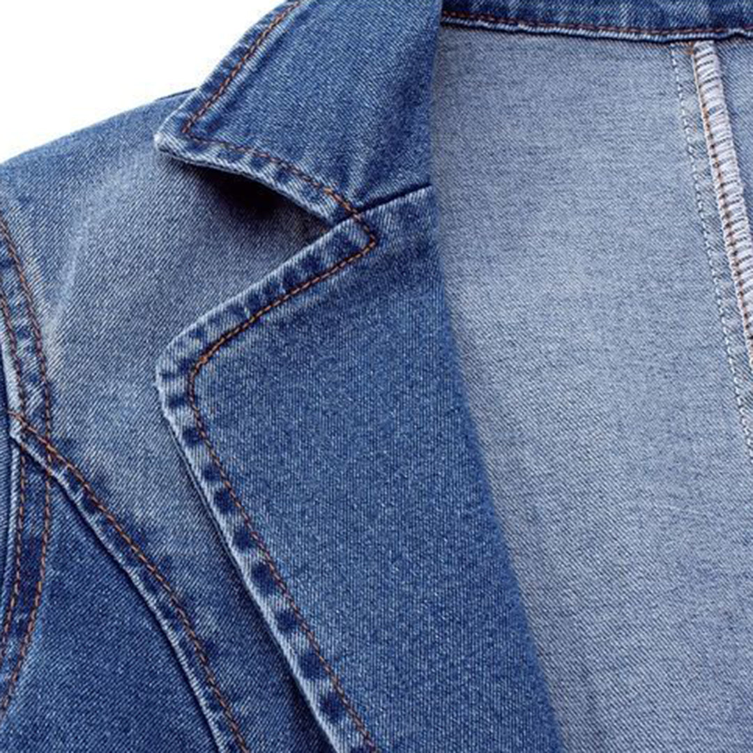 Slim fit solid color denim jacket for women
