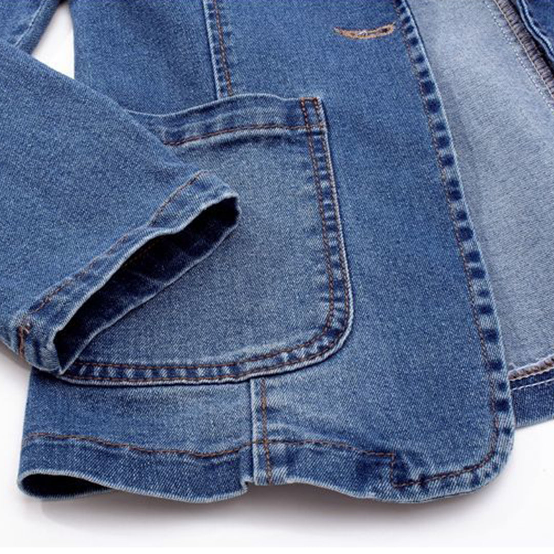 Slim fit solid color denim jacket for women