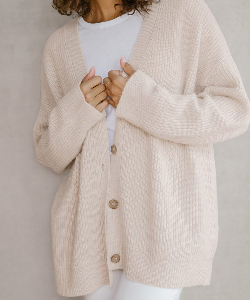 Women's v-neck button-down thin knitted cocoon cardigan