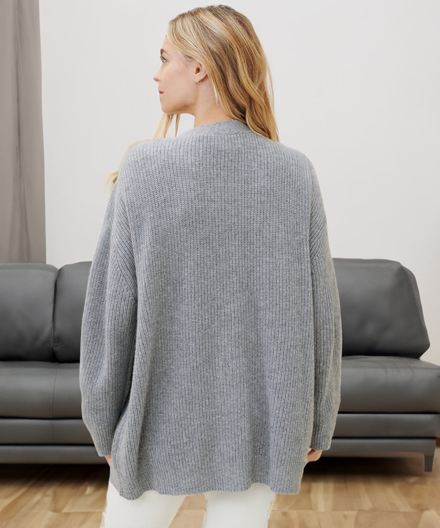 Women's v-neck button-down thin knitted cocoon cardigan