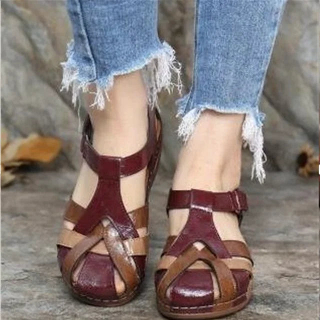 Women's Fashion Sandals - Open-Toe Strappy Design - Comfortable Flat Sole
