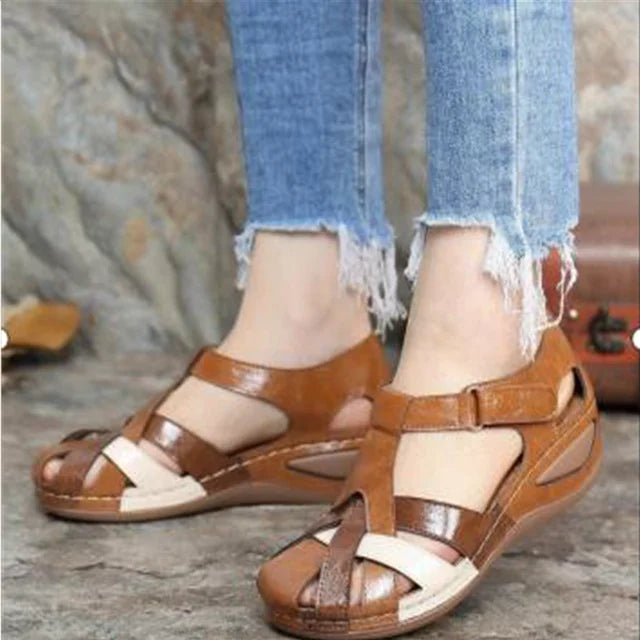 Women's Fashion Sandals - Open-Toe Strappy Design - Comfortable Flat Sole