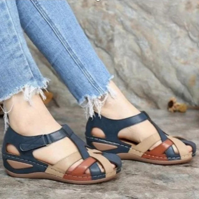 Women's Fashion Sandals - Open-Toe Strappy Design - Comfortable Flat Sole