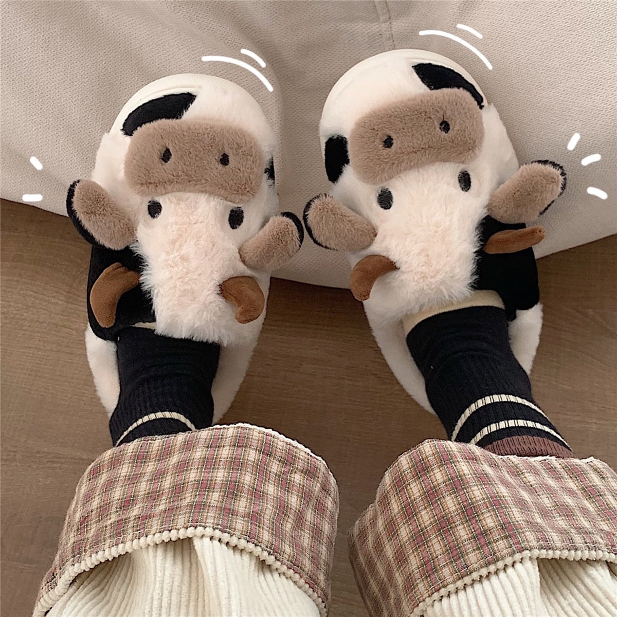 Women's cozy animal plush slippers