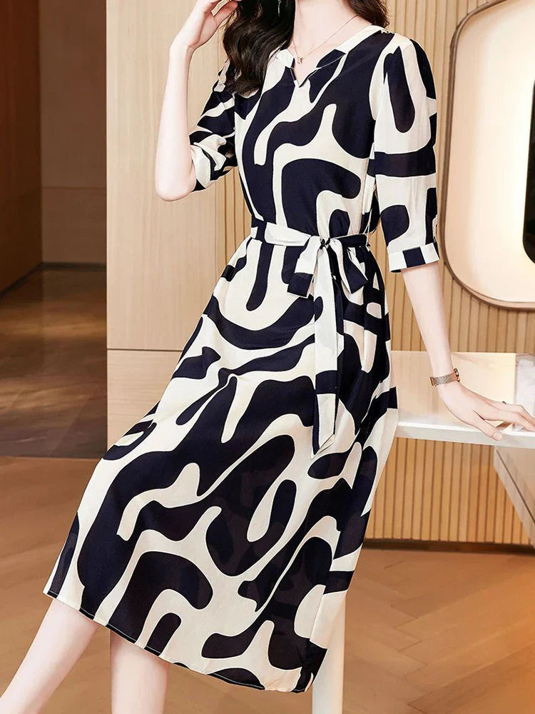 Women's Knee-Length Dress - V-Neck - Three-Quarter Sleeve - Self-Tie Waist Belt