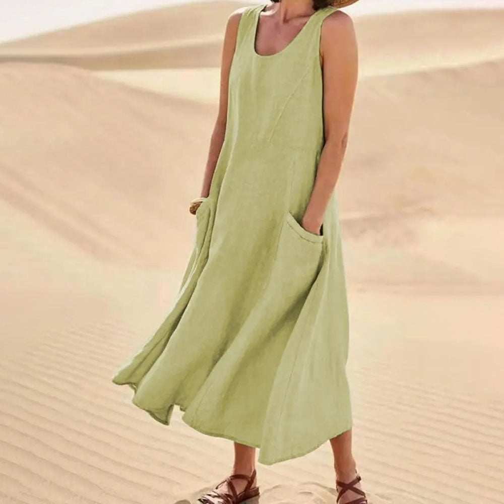 Women's Maxi Dress - Sleeveless A-Line - Scoop Neck - Flowing Casual Fit with Pockets