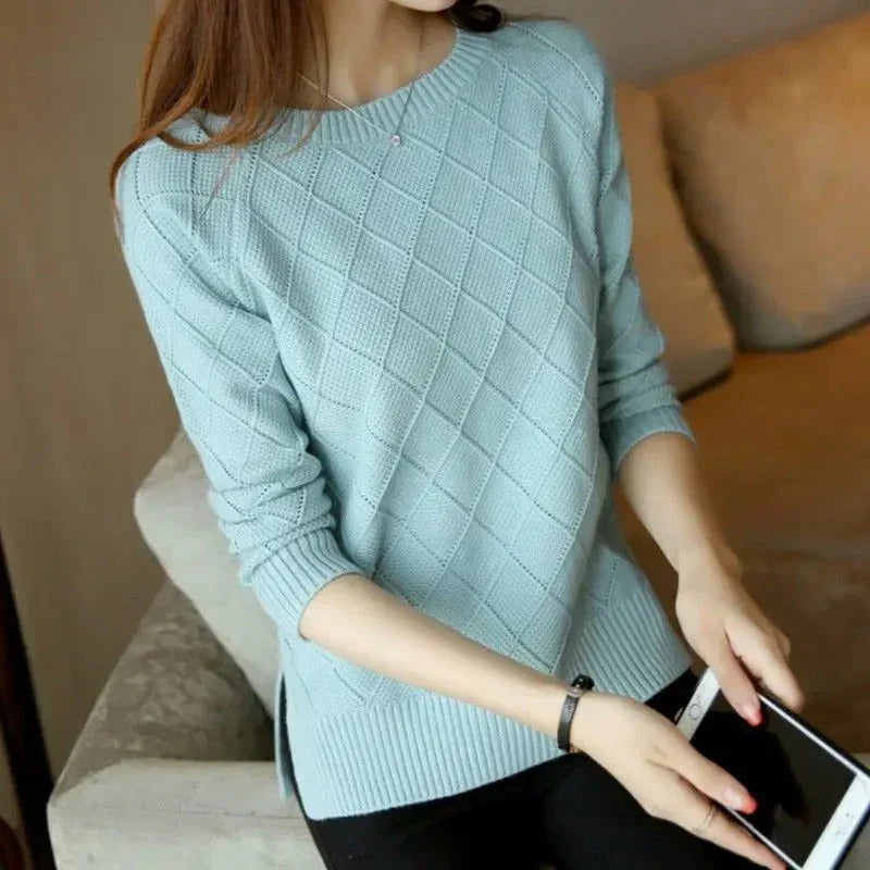 Women's warm knitted sweater