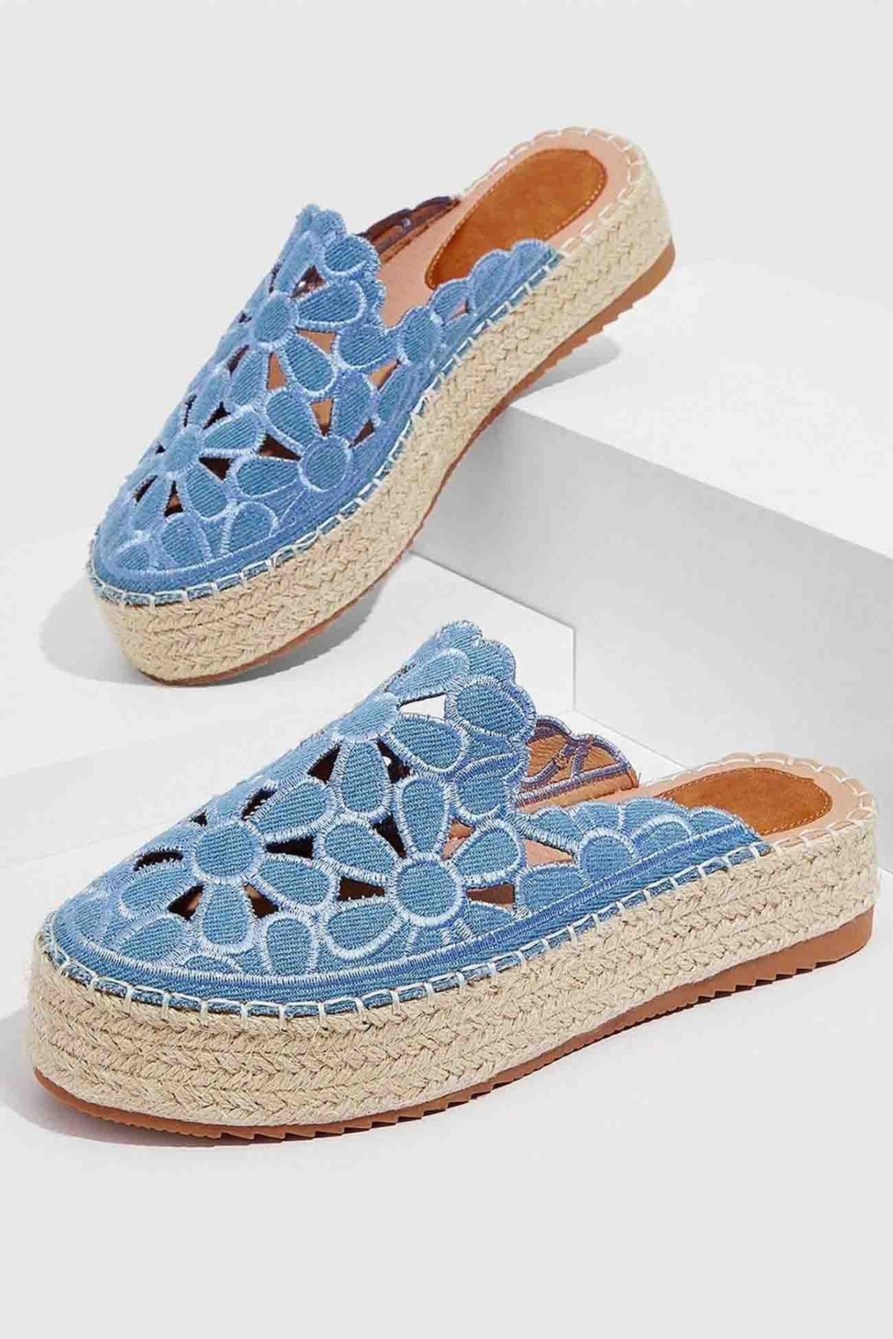 Women's Espadrille Slides - Floral Cut-Out Design - Embroidered Upper - Jute Platform
