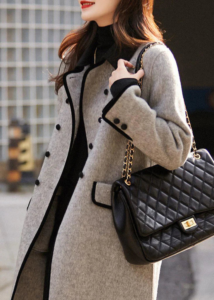Women’s Wool Coat – Double-Breasted – Relaxed Fit – Mid-Thigh Length – Notched Collar