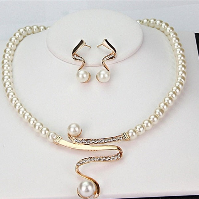 Timeless elegance with natural pearls