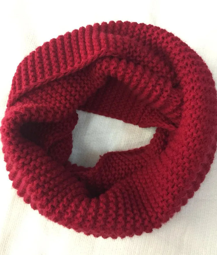 Women's elegant wool round scarf
