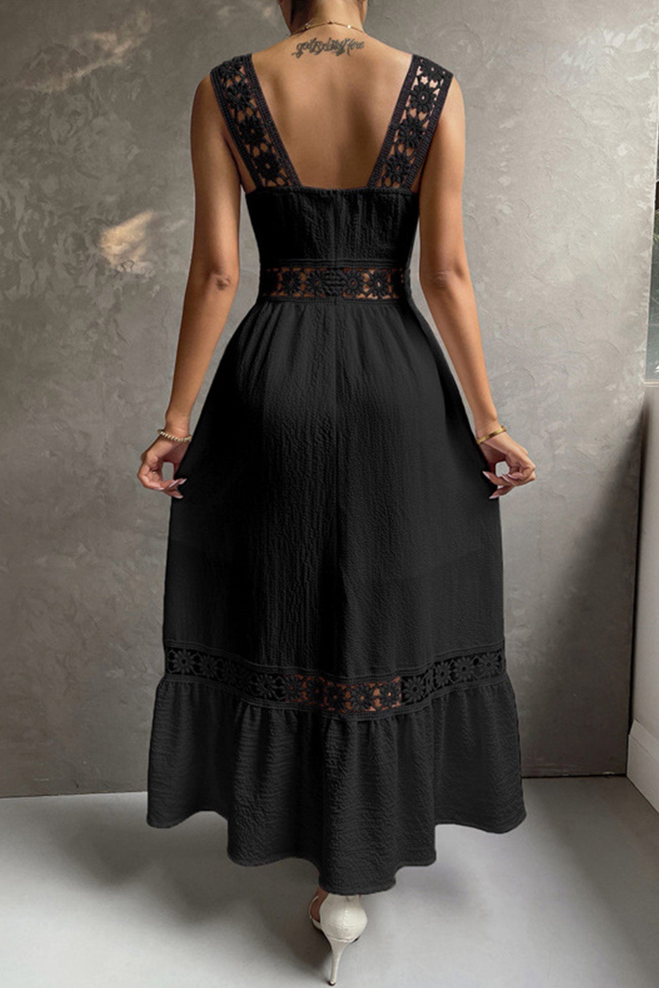 Women's Midi Dress - Sleeveless Lace Detail - Fitted Bodice - Flowy Tiered Skirt