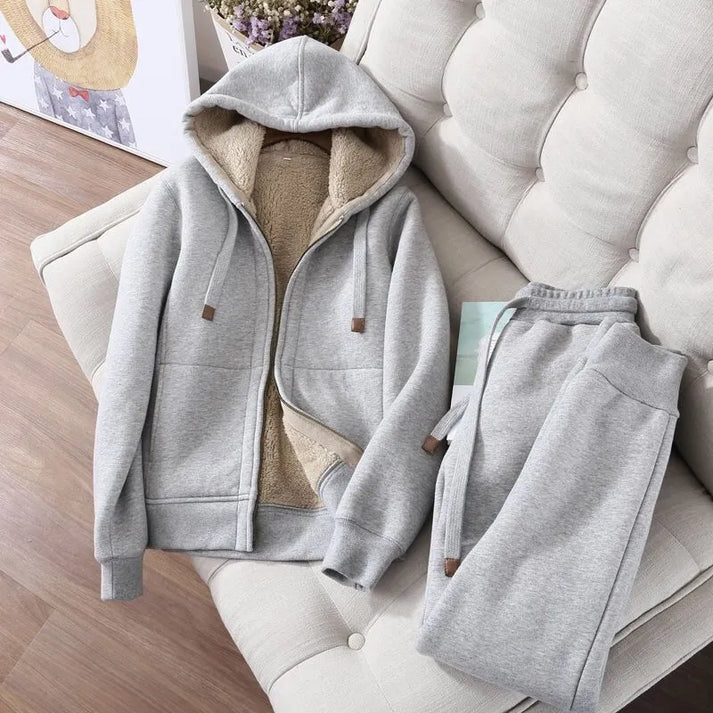 Women's comfortable fleece lounge set
