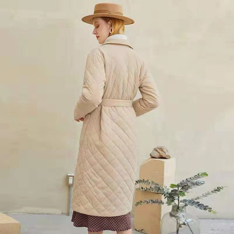 Women's diamond-shaped coat with waist tie