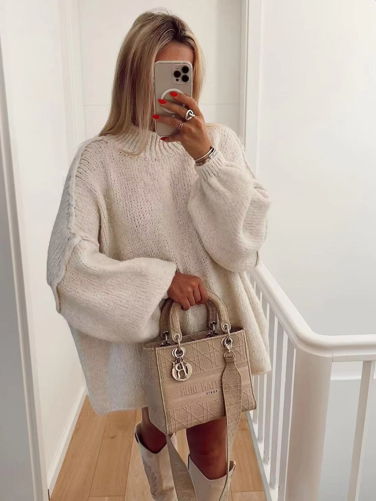 Women’s Knit Sweater - Chunky Textured Fabric - Oversized Fit - Long Sleeve Cozy Style