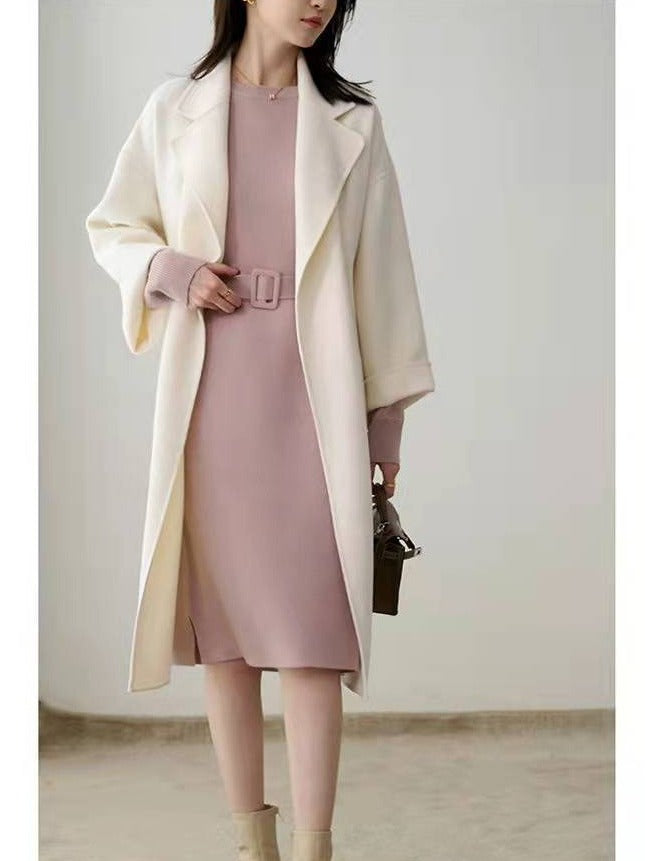 Knitted O-Neck Belted Dress
