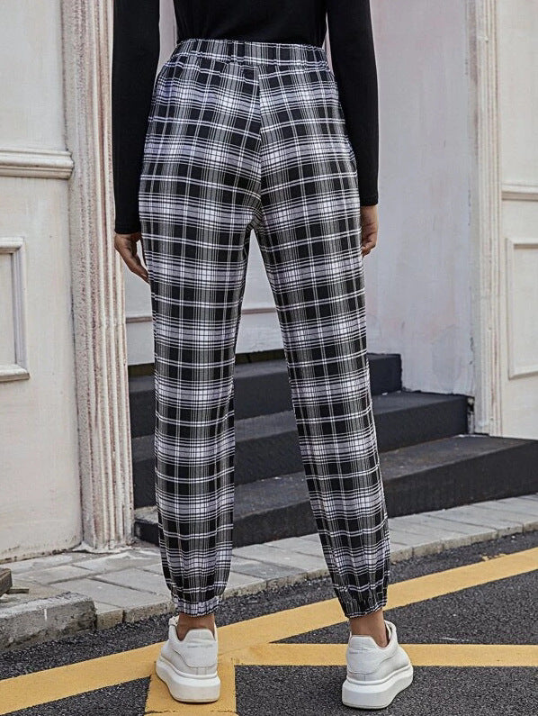 Women’s Plaid Jogger Pants – Relaxed Fit – Elastic Waistband – Tapered Leg