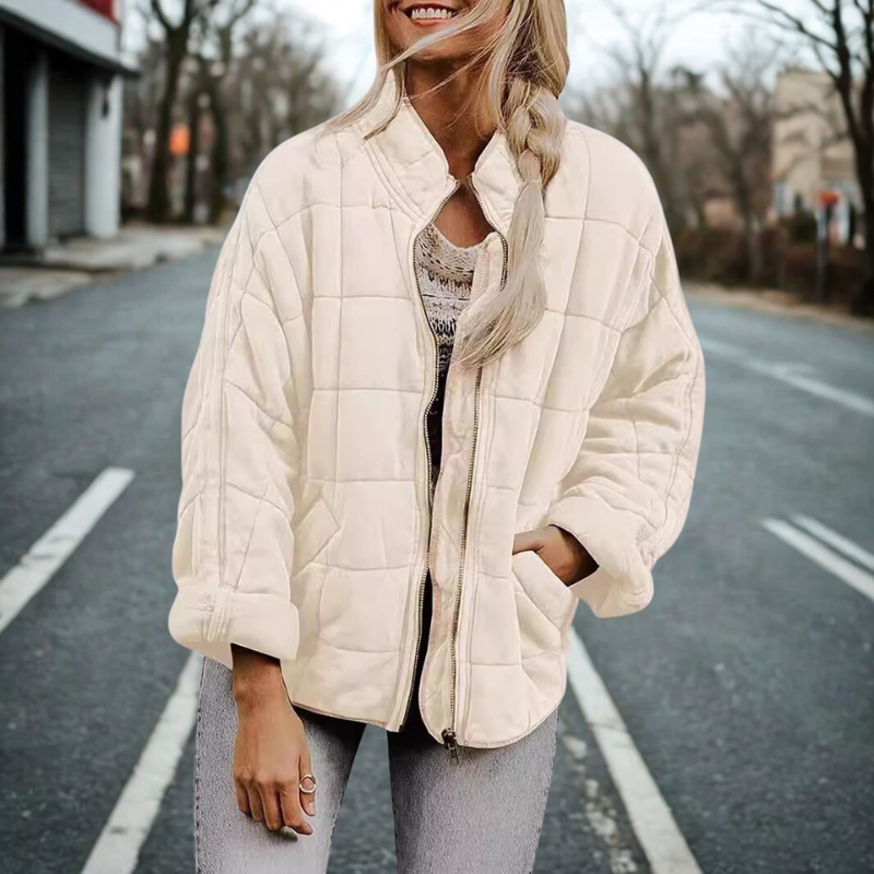 Women’s Quilted Coat – Oversized Fit – Stand Collar – Full Zip – Hip Length – Pockets
